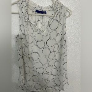 Sleeveless blouse, lightly worn size M